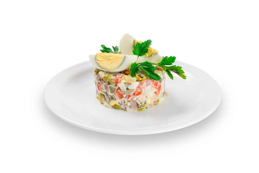 Салат столичный ресторанная подача