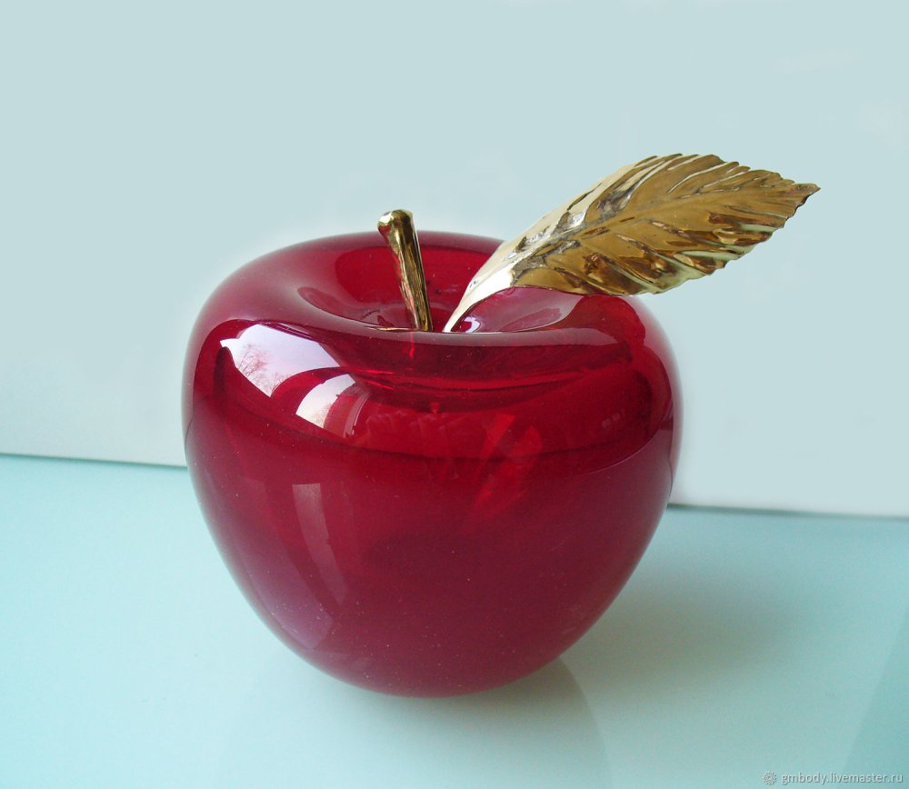 Стеклянные яблоки сувениры