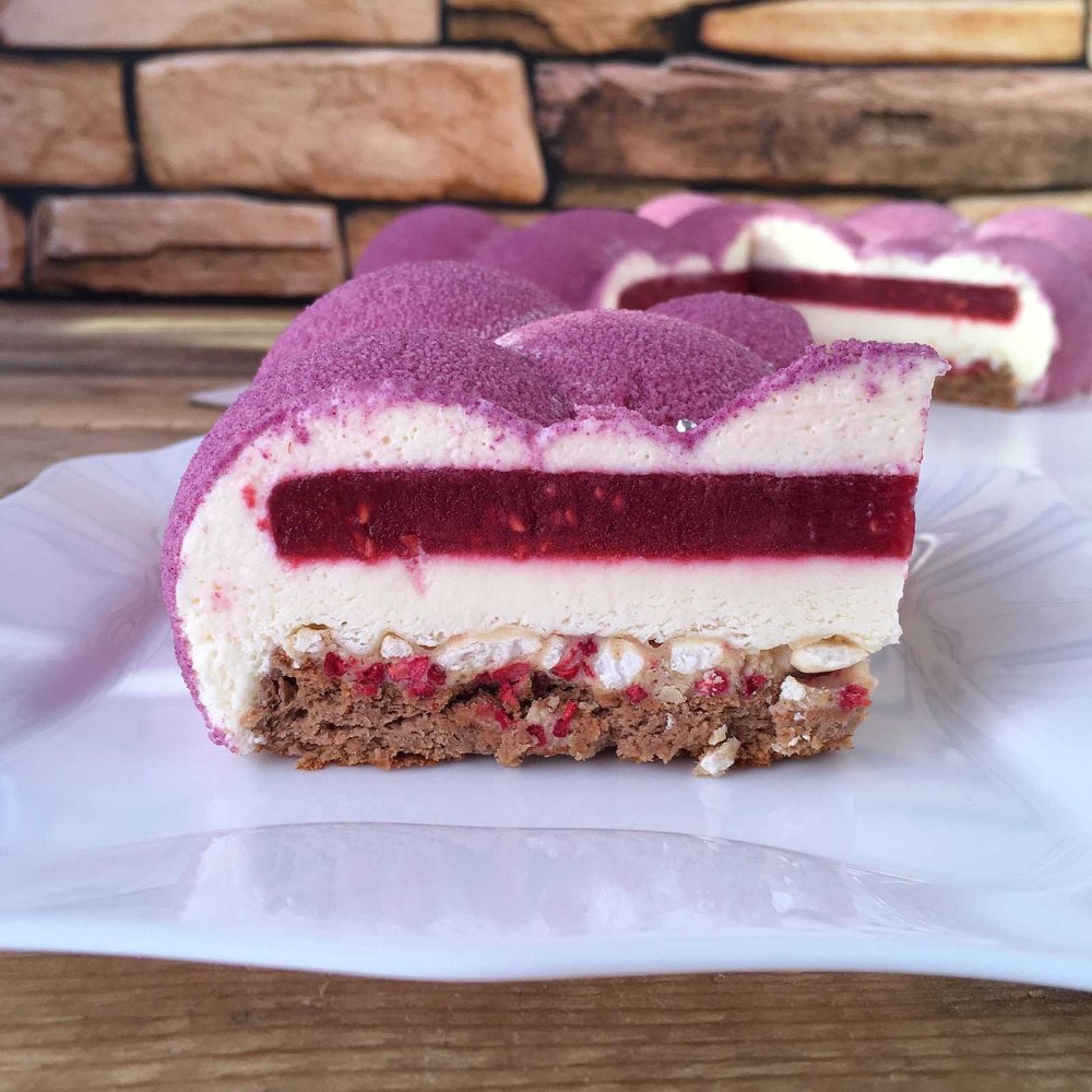 Муссовый торт малиновый пломбир