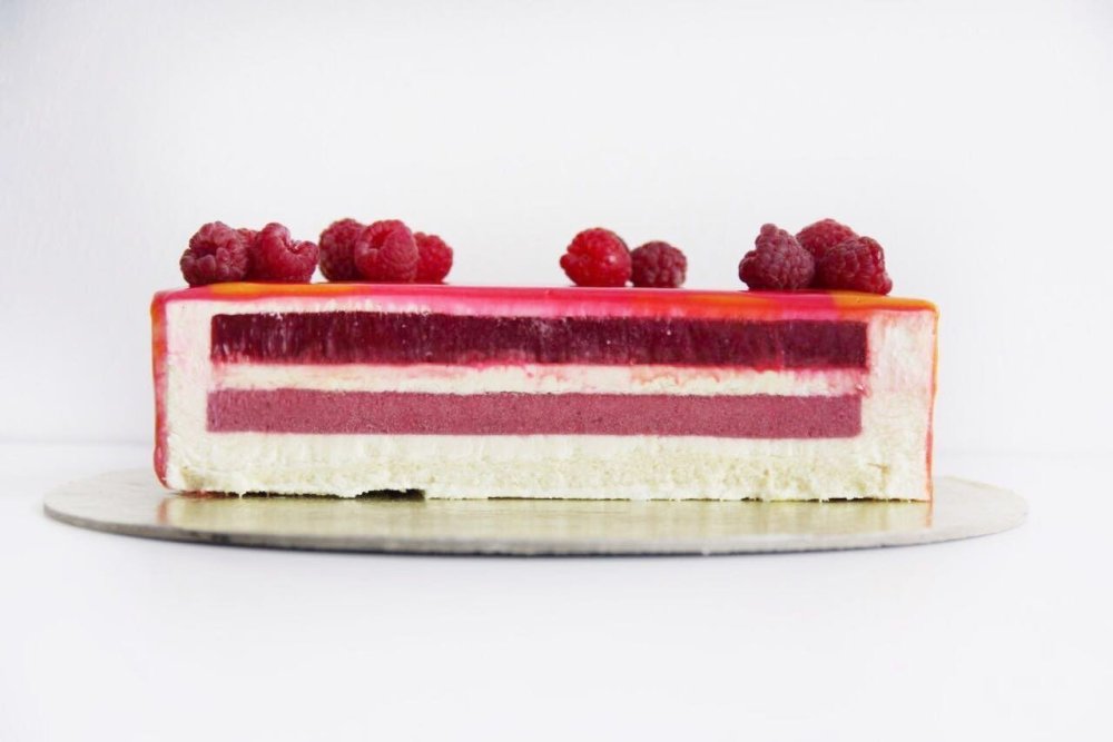 Муссовый торт клубничный пломбир