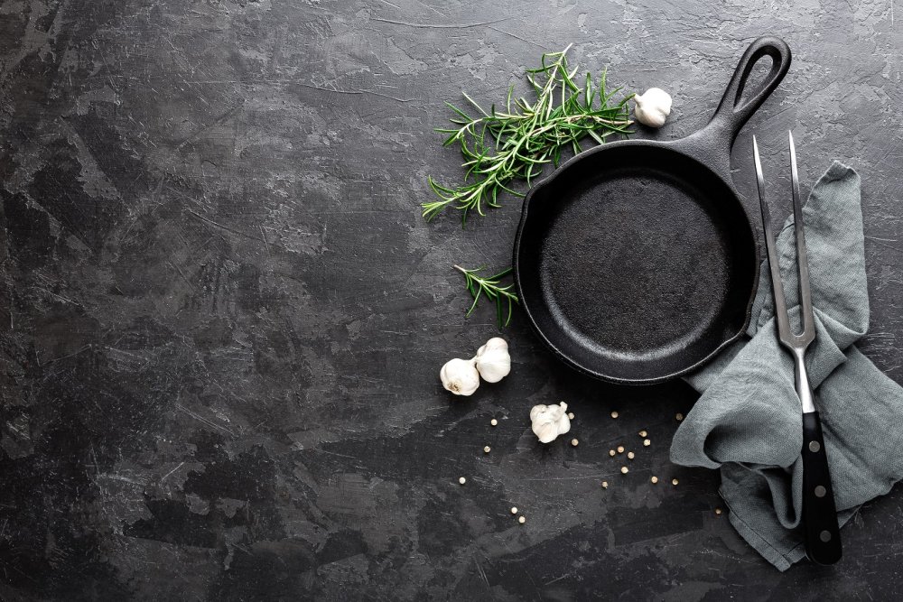 Черный стол вид сверху