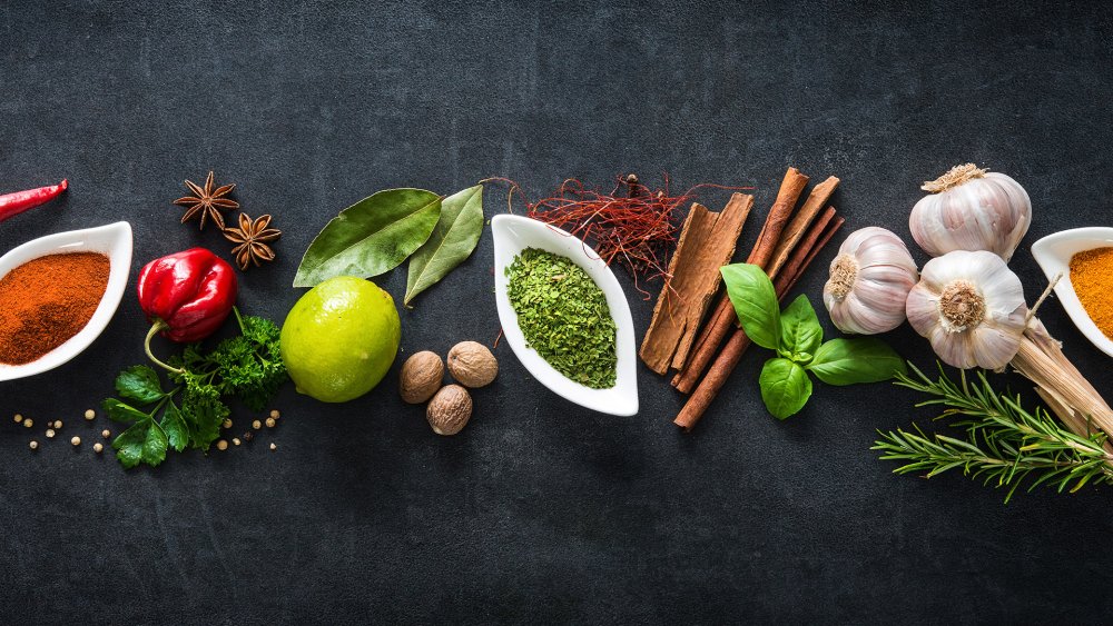 Овощи на столе вид сверху