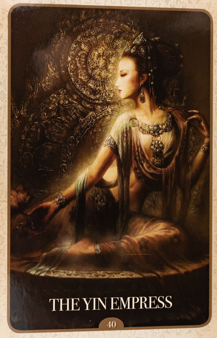 Свеча Таро "Императрица"