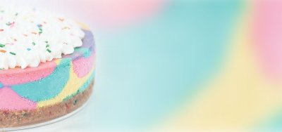 Торт на красивом фоне