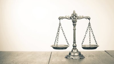 Весы правосудия