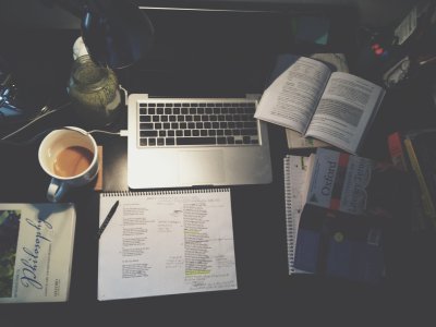 Рабочий стол для учебы