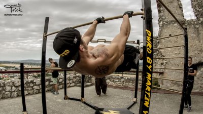 Виталий Меренцев воркаут