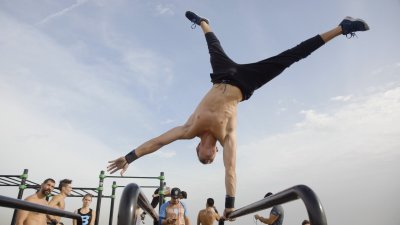 Дэниел Лайзанс воркаут