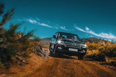 Toyota Land Cruiser j200 2017