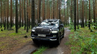 Toyota Land Cruiser 100 200