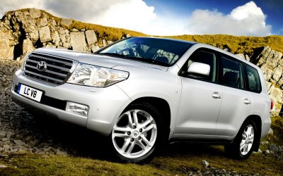 Toyota Land Cruiser 200 2011