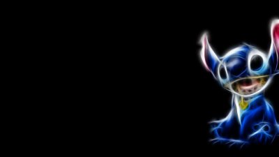 Стич на чёрном фоне