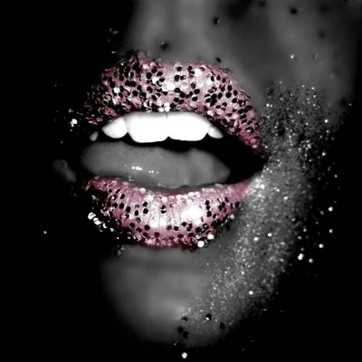 Губы со стразами