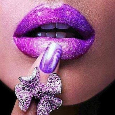 Красивые губы