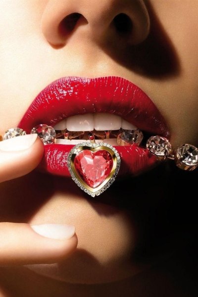 Женские губы