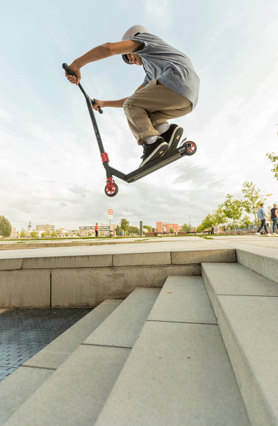 Майк Хоффман САМОКАТЕР