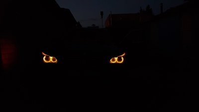 BMW 5 e60 ангельские глазки в темноте
