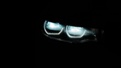 Фары БМВ В темноте