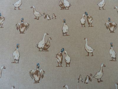 Ткань с принтом гуси