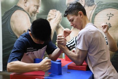 Карл Адамс армрестлинг