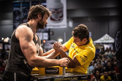 Девон Лоран армрестлинг