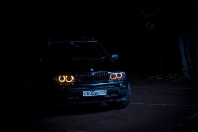 BMW x5 e70 ночью
