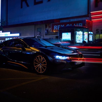 BMW i8 ночью