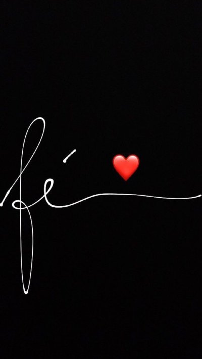 Чёрный экран с сердечком