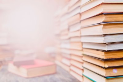 Книги на Светлом фоне