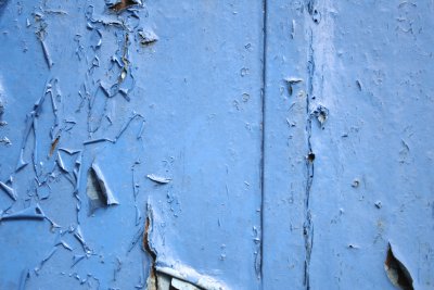 Облупившаяся синяя краска