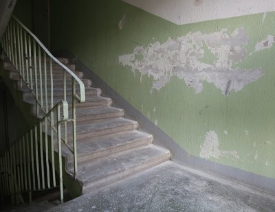 Лестничный пролет в подъезде