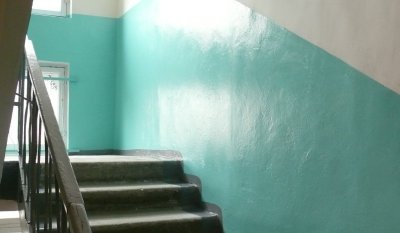 Краска для стен в подъезде