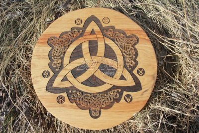 Триглав Славянский символ оберег