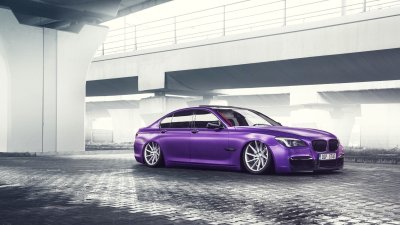 BMW 7 Series фиолетовая