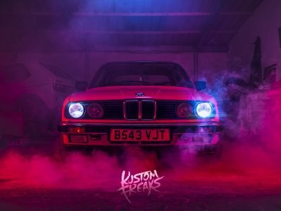 BMW e30 с неоном
