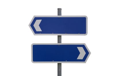Дорожный указатель синий
