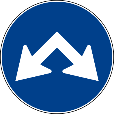 Дорожный знак двойная стрелка