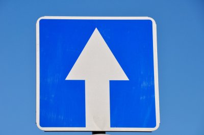 Дорожные знаки квадратные