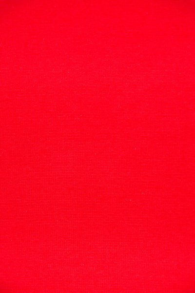 Ярко красный цвет