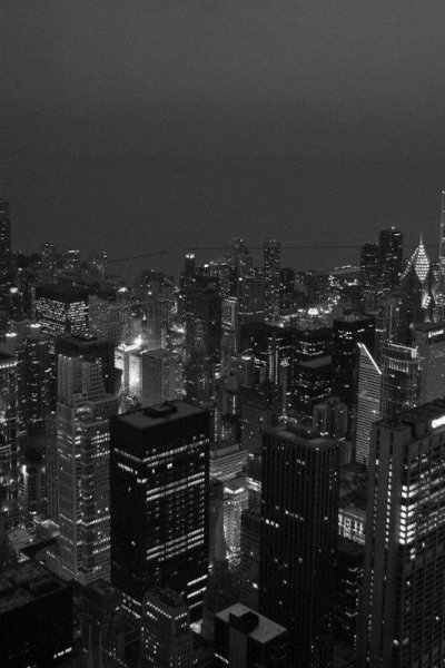 Черно белый город