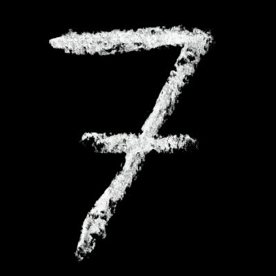 Цифры 07 на черном фоне