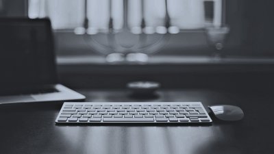 Стол для ноутбука