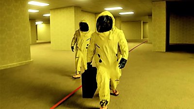 Backrooms люди в костюмах