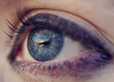 Голубые глаза