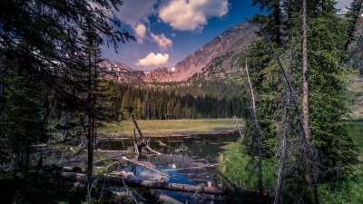 Гейзерное озеро Алтай