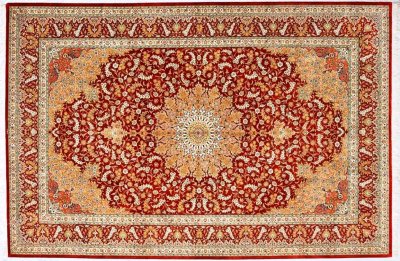 Ковер на стене