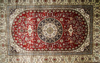 Старинный ковер