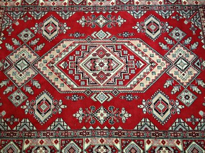 Старинный ковер