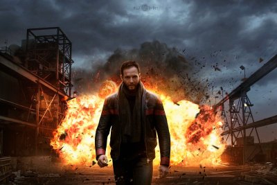 Герой на фоне взрыва