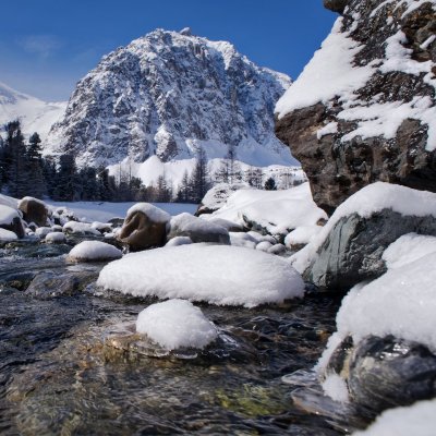 Горы Весна снег